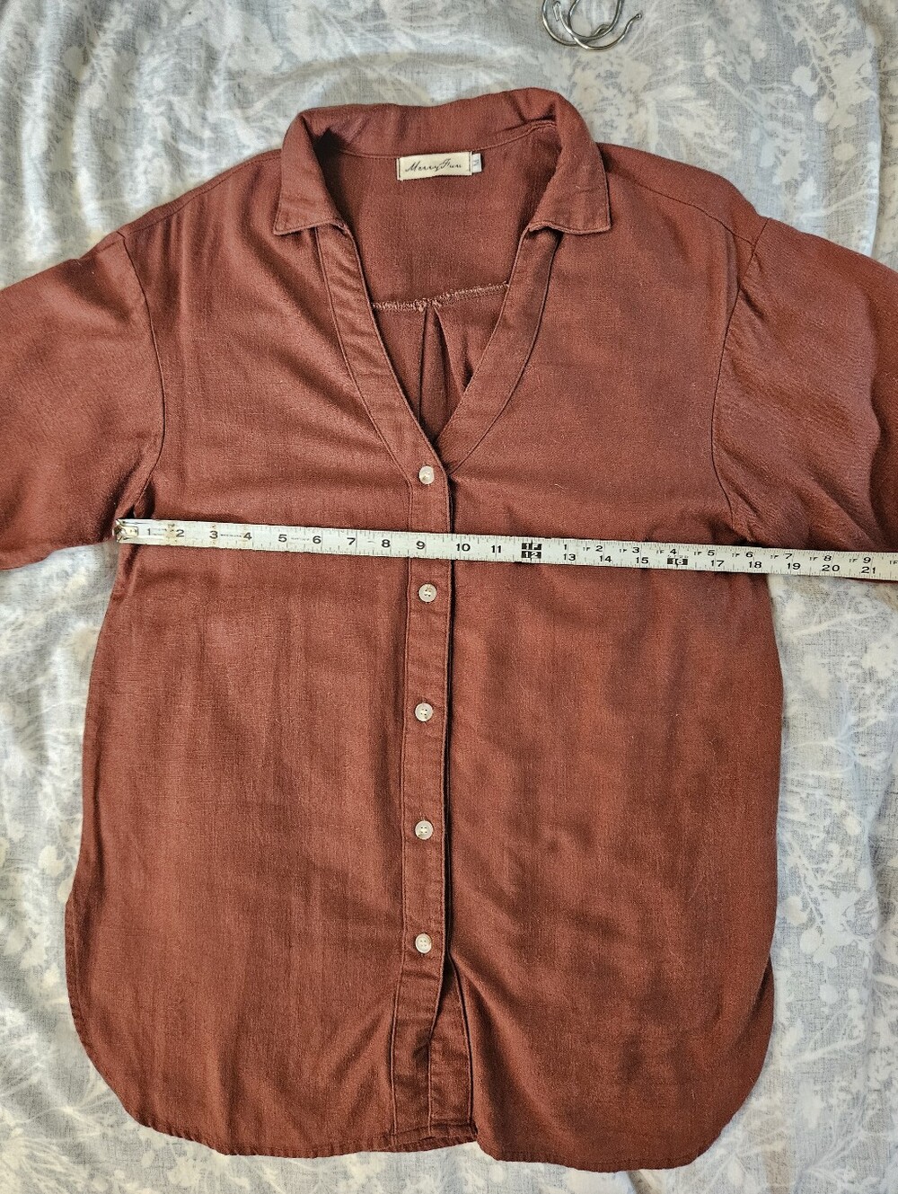 Lightweight Womens Button Down Shirt - Picture 4 of 5